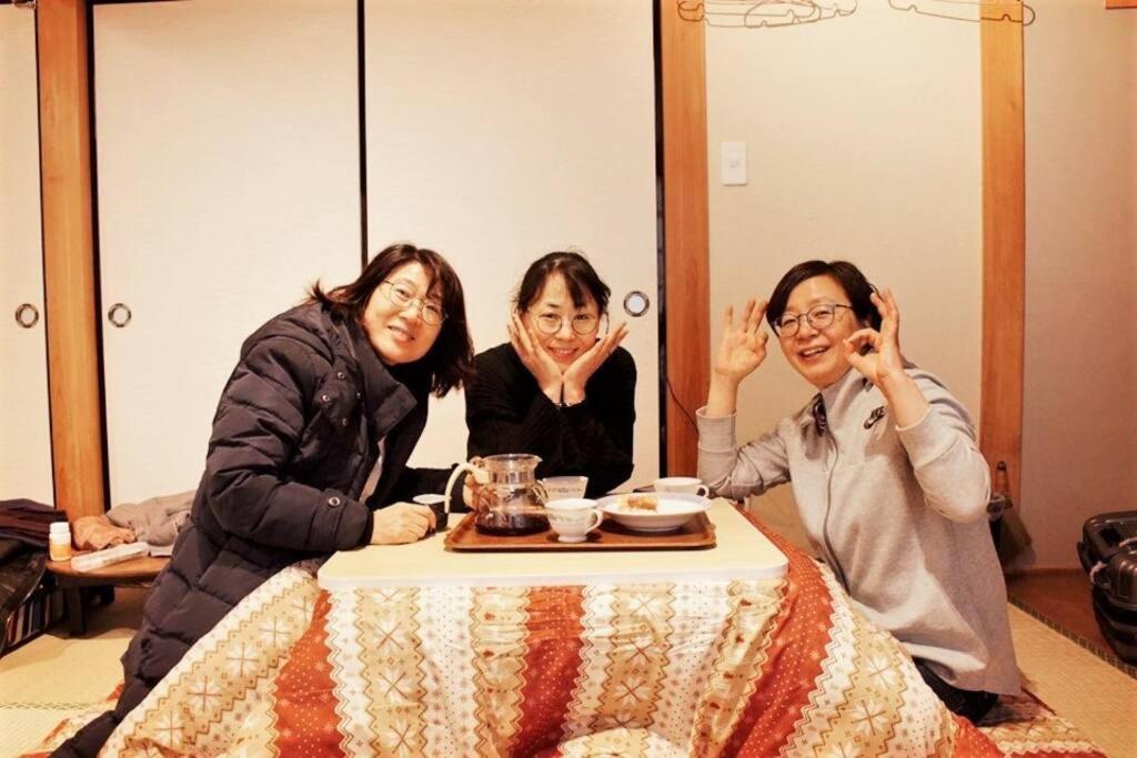 Bed and Breakfast Tsushima White House Esterno foto